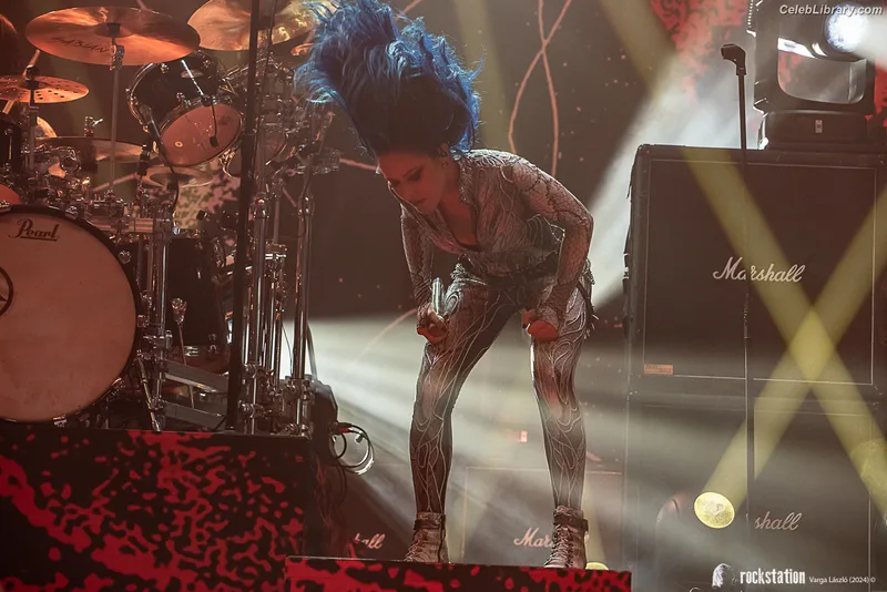 Alissa White-Gluz photo 15 of 1541