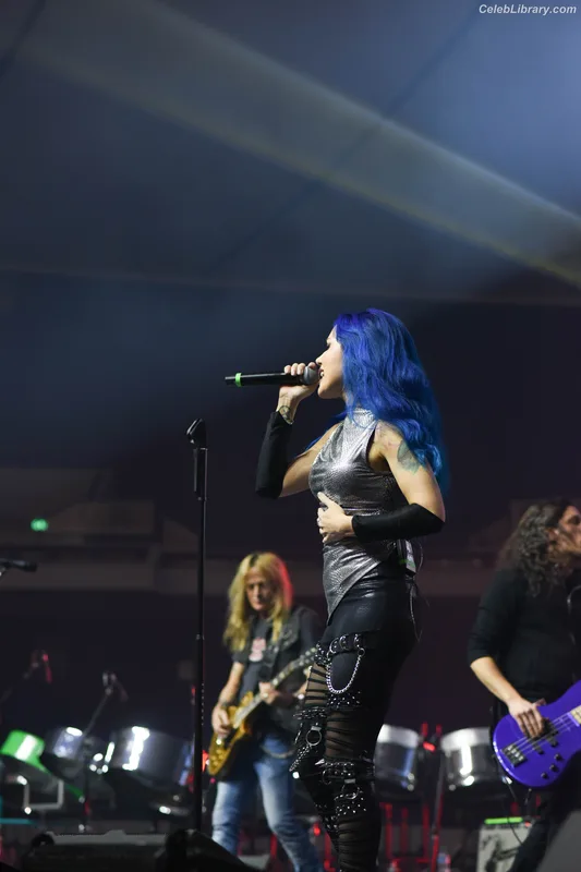 Alissa White-Gluz photo 21 of 1541