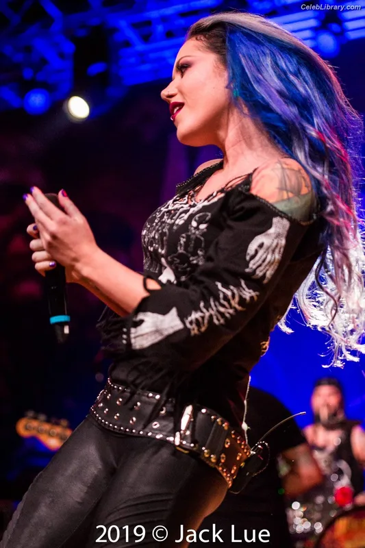 Alissa White-Gluz photo 13 of 1541
