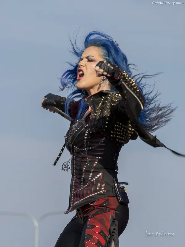 Alissa White-Gluz photo 5 of 1541