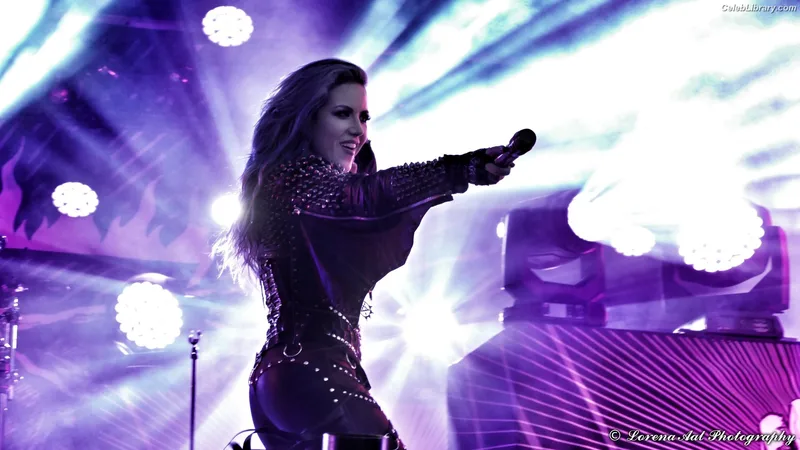 Alissa White-Gluz photo 20 of 1541