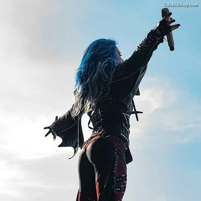 Alissa White-Gluz photo 21 of 1541
