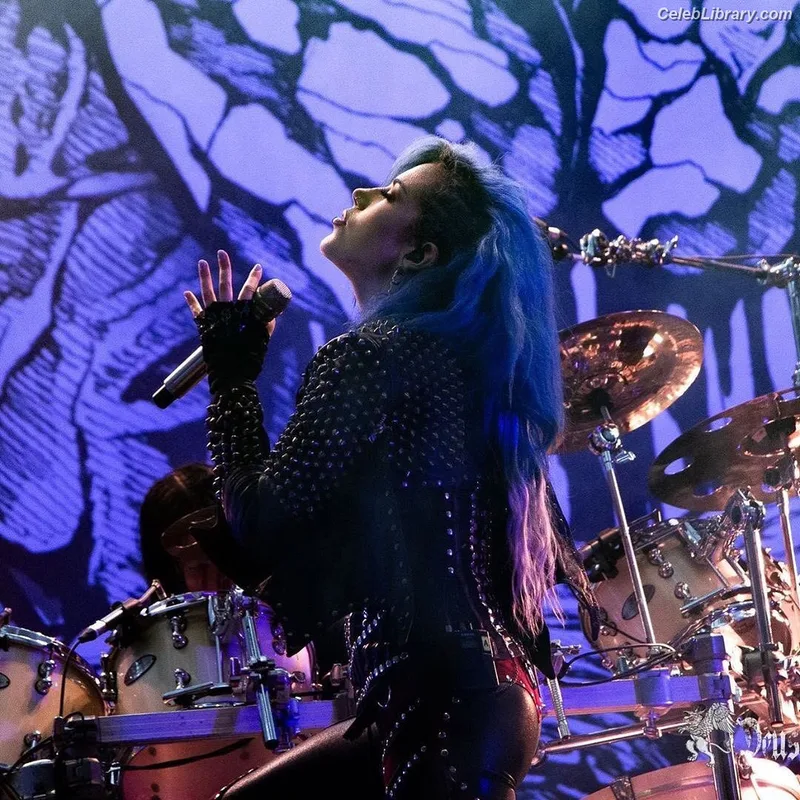 Alissa White-Gluz photo 22 of 1541