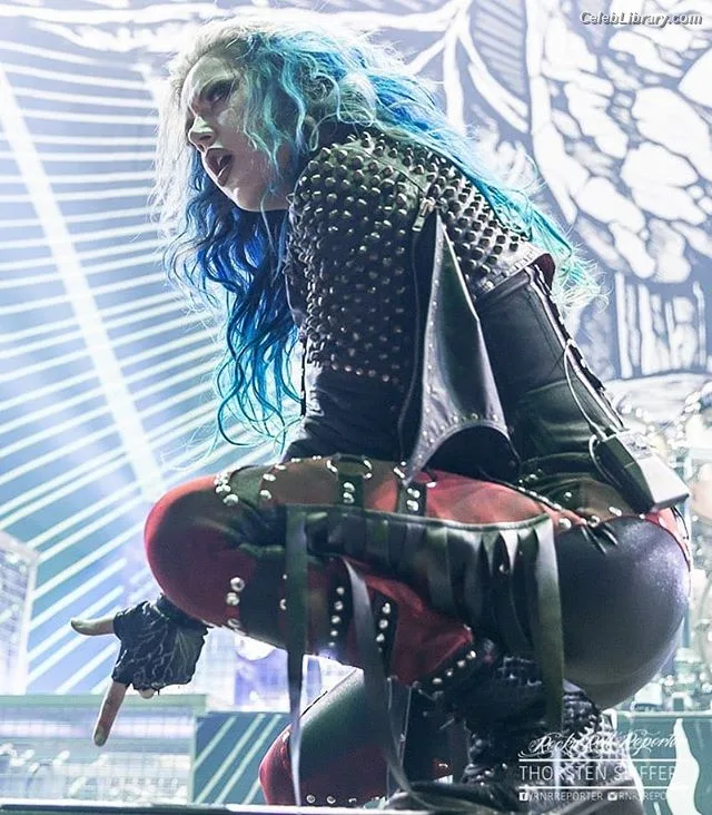Alissa White-Gluz photo 1 of 1541