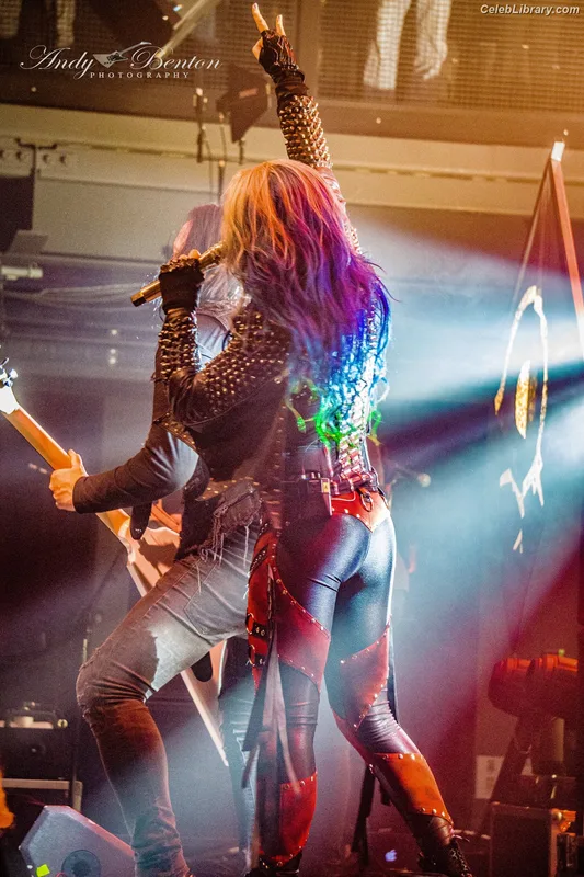 Alissa White-Gluz photo 3 of 1541