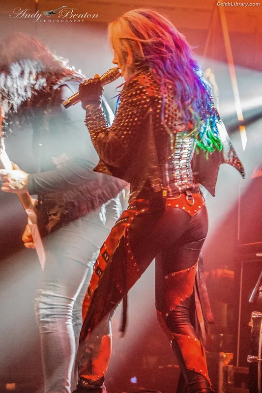 Alissa White-Gluz photo 8 of 1541