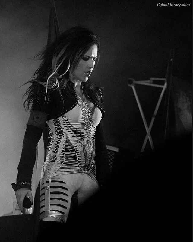 Alissa White-Gluz photo 22 of 1541