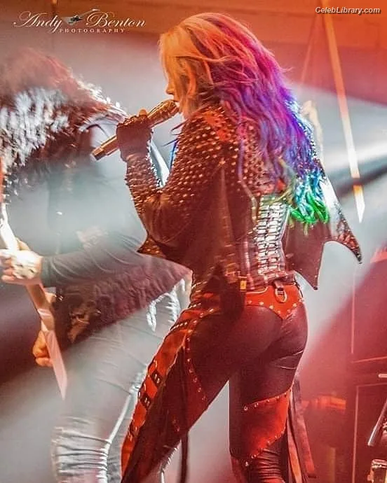 Alissa White-Gluz photo 24 of 1541