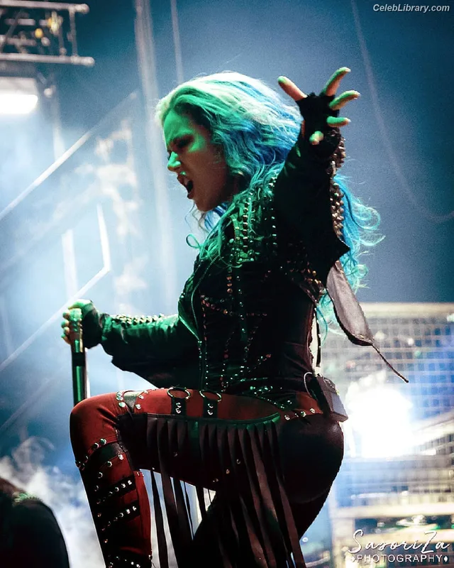 Alissa White-Gluz photo 6 of 1541