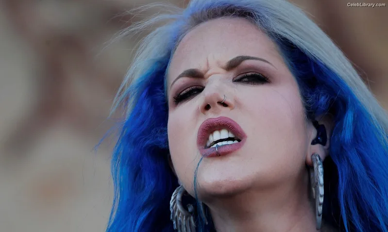 Alissa White-Gluz photo 7 of 1541
