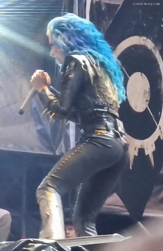 Alissa White-Gluz photo 9 of 1541