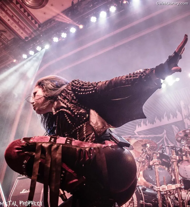 Alissa White-Gluz photo 11 of 1541