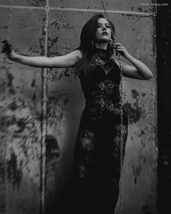 Alissa White-Gluz photo 24 of 1541