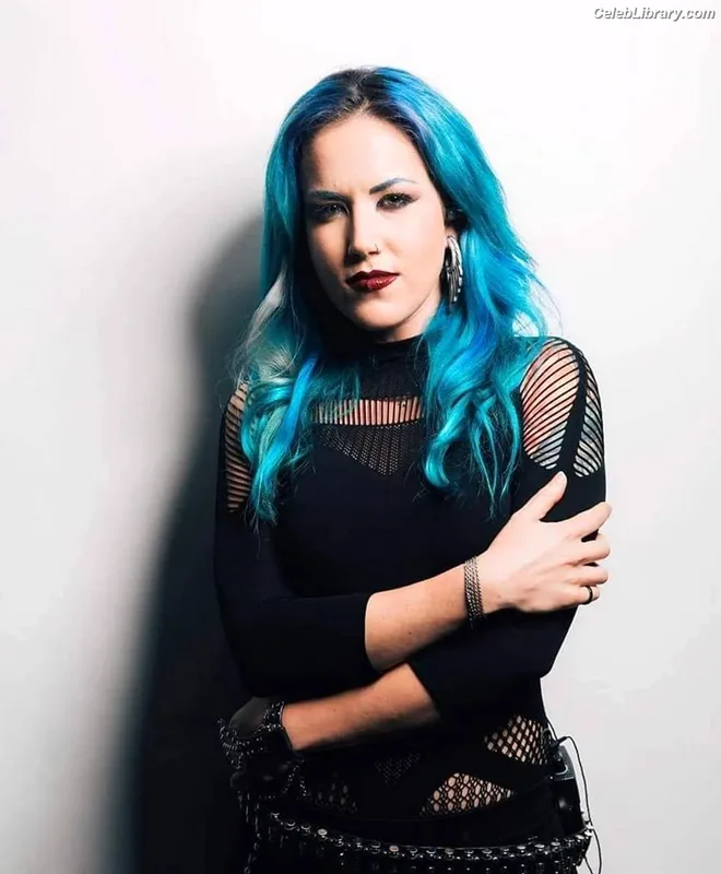 Alissa White-Gluz photo 13 of 1541