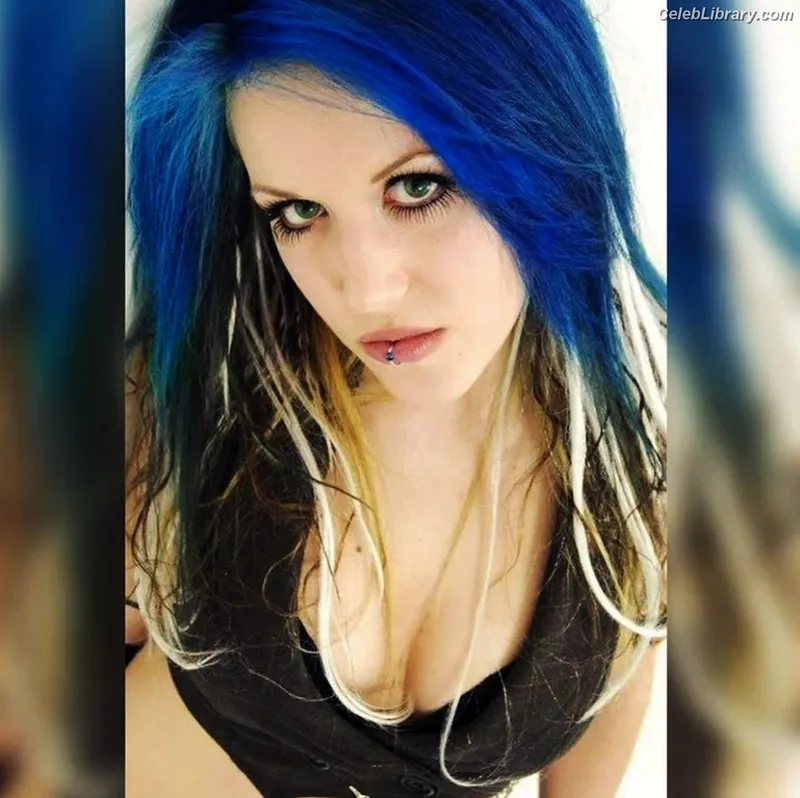 Alissa White-Gluz photo 20 of 1541