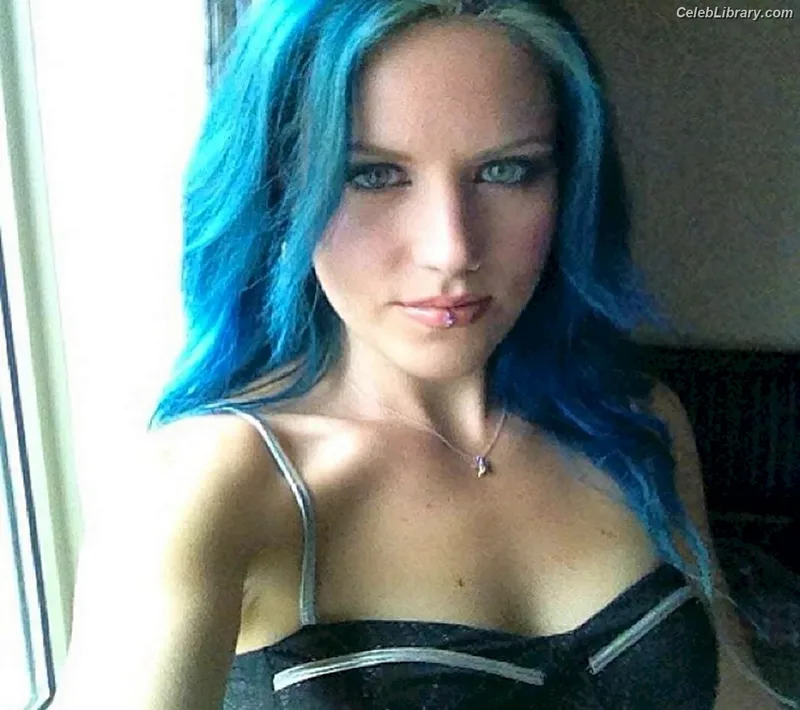Alissa White-Gluz photo 21 of 1541