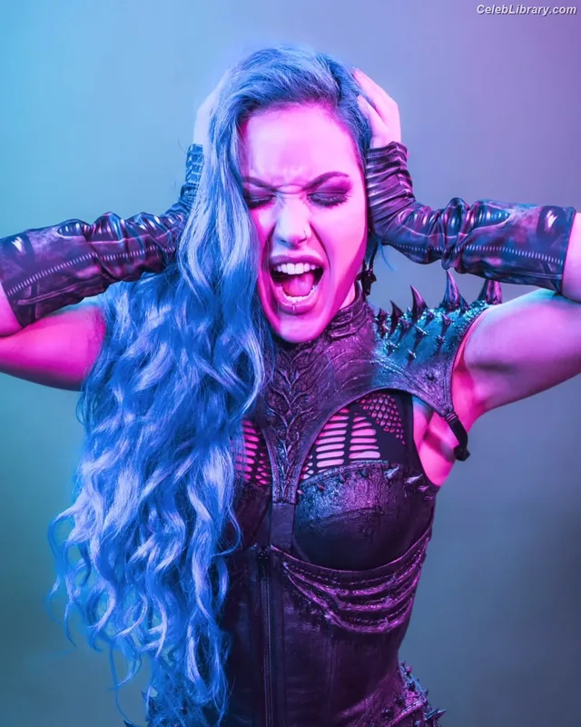 Alissa White-Gluz photo 13 of 1541