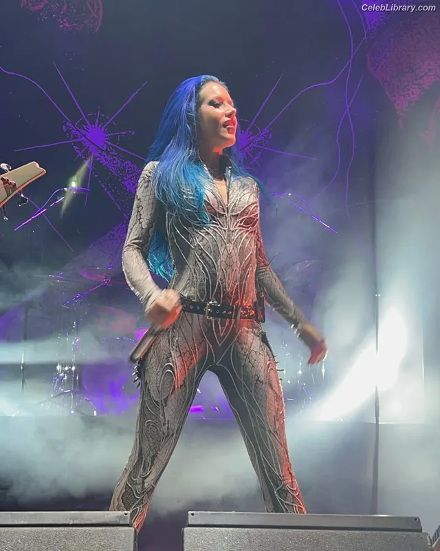 Alissa White-Gluz photo 8 of 1541