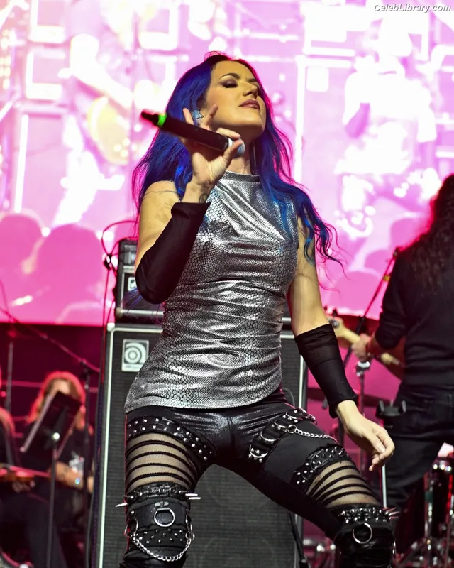 Alissa White-Gluz photo 13 of 1541