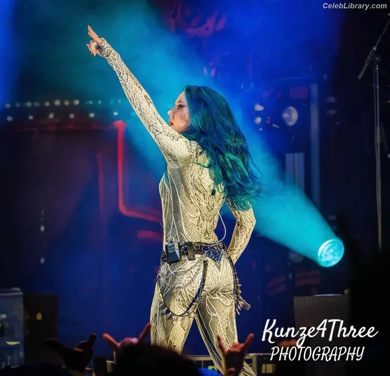 Alissa White-Gluz photo 18 of 1541