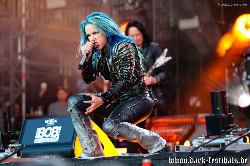 Alissa White-Gluz photo 6 of 1541