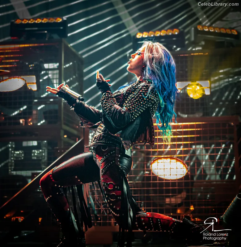 Alissa White-Gluz photo 9 of 1541