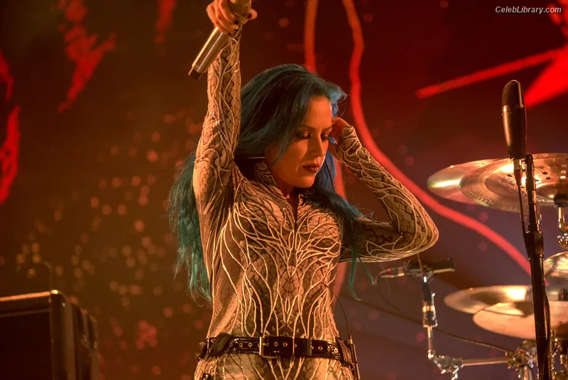 Alissa White-Gluz photo 2 of 1541