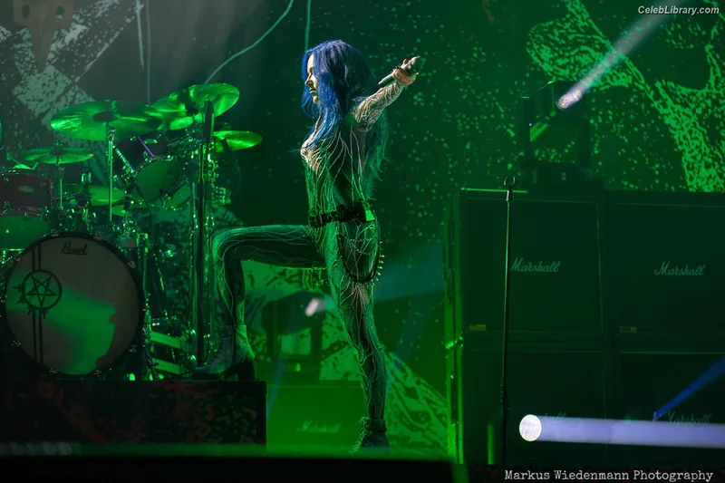 Alissa White-Gluz photo 7 of 1541
