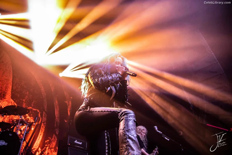 Alissa White-Gluz photo 15 of 1541