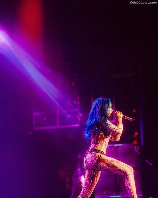 Alissa White-Gluz photo 22 of 1541