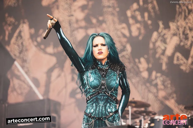Alissa White-Gluz photo 1 of 1541