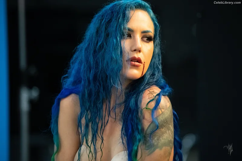 Alissa White-Gluz photo 6 of 1541