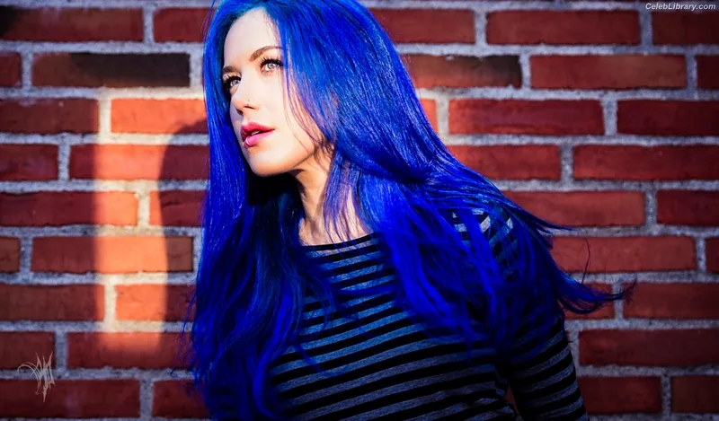Alissa White-Gluz photo 11 of 1541
