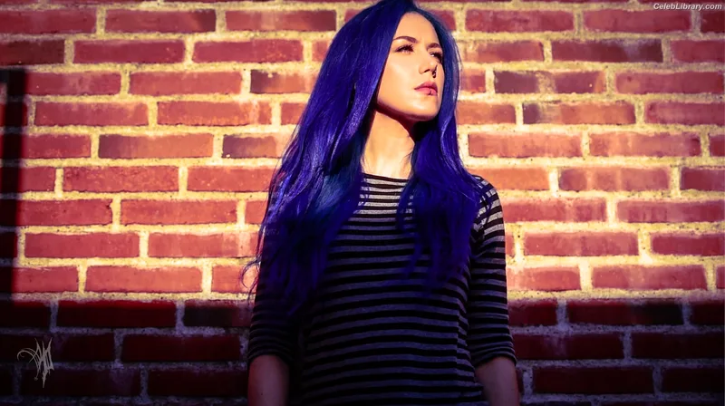 Alissa White-Gluz photo 12 of 1541