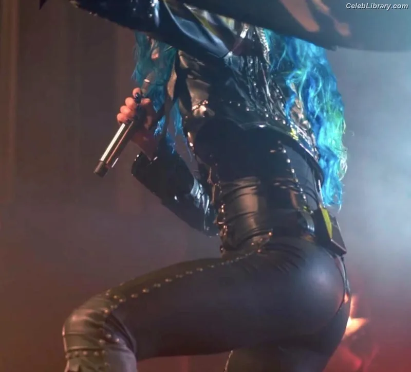Alissa White-Gluz photo 15 of 1541