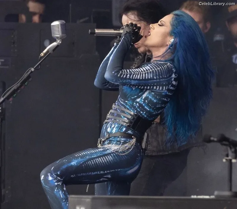 Alissa White-Gluz photo 5 of 1541