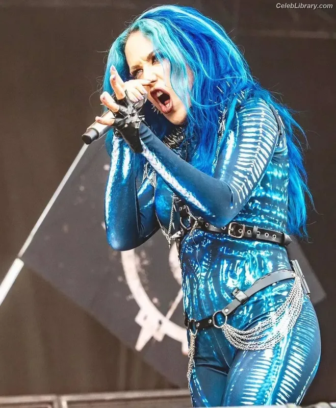 Alissa White-Gluz photo 14 of 1541