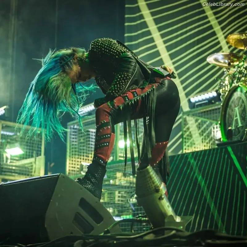 Alissa White-Gluz photo 19 of 1541