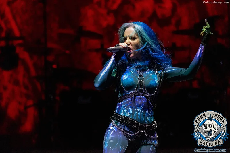 Alissa White-Gluz photo 20 of 1541