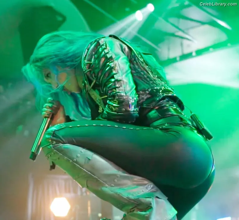 Alissa White-Gluz photo 23 of 1541