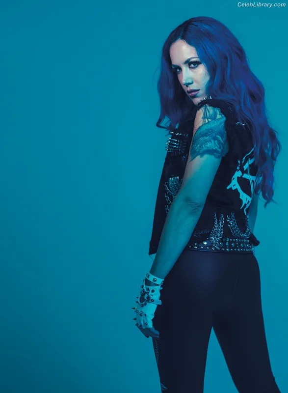 Alissa White-Gluz photo 24 of 1541