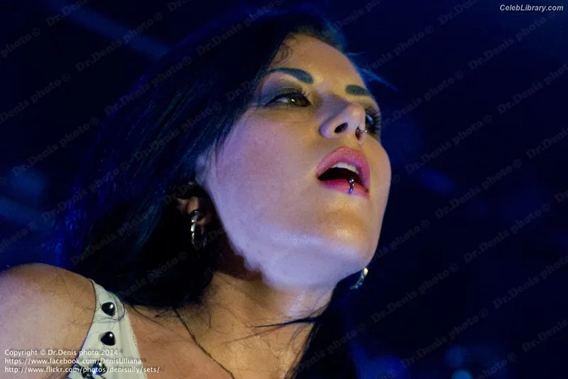 Alissa White-Gluz photo 11 of 1541