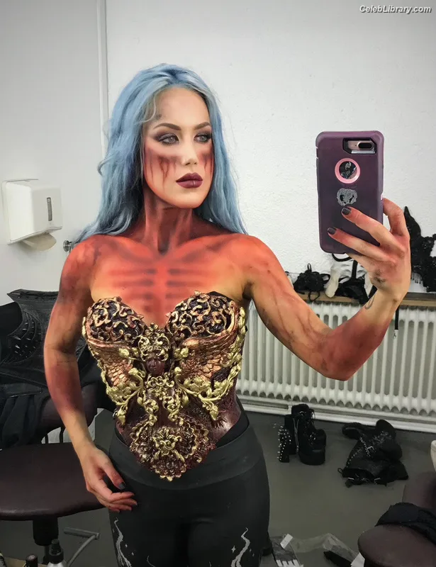 Alissa White-Gluz photo 14 of 1541