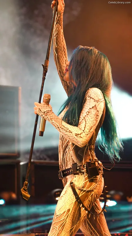 Alissa White-Gluz photo 18 of 1541