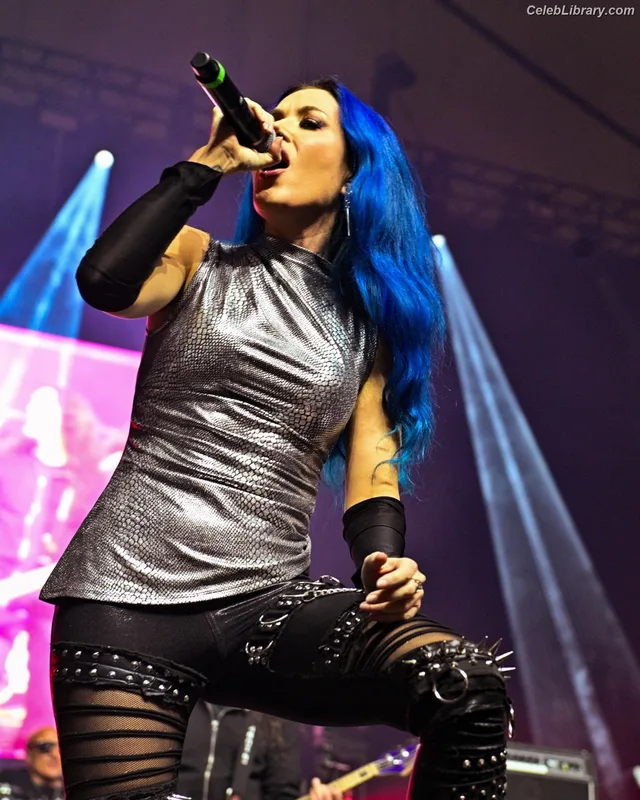 Alissa White-Gluz photo 9 of 1541