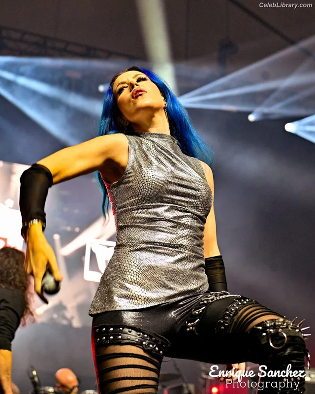 Alissa White-Gluz photo 11 of 1541