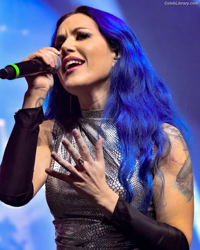 Alissa White-Gluz photo 12 of 1541