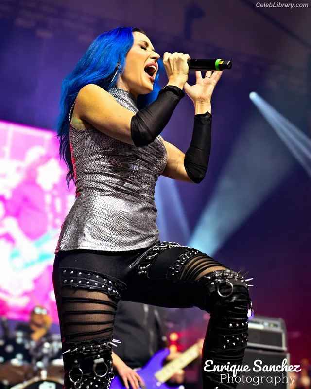 Alissa White-Gluz photo 15 of 1541
