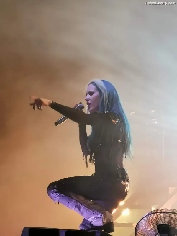 Alissa White-Gluz photo 2 of 1541