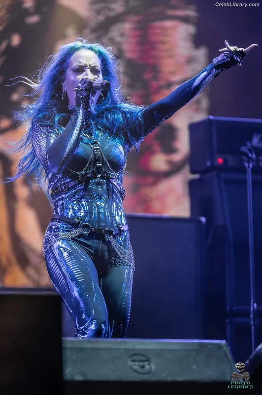 Alissa White-Gluz photo 11 of 1541